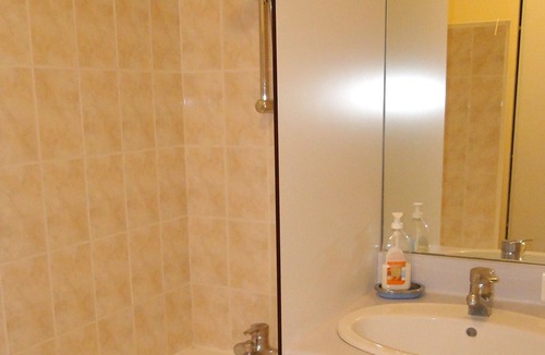 Vanne House | Homerez - Beautiful house for 5 ppl. with terrace at Vanne