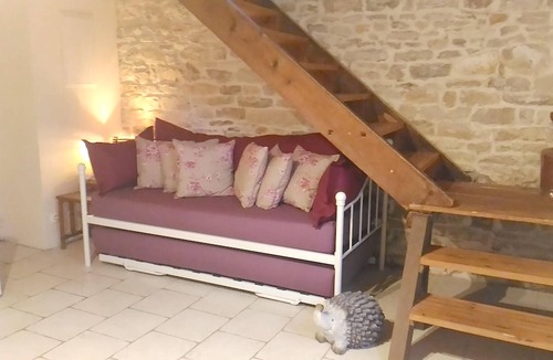 Plumont Apartment | Homerez - Beautiful studio for 4 ppl. with garden and terrace at Plumont