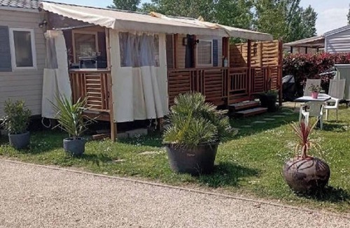 Condrieu House | Homerez - Bungalow in Condrieu