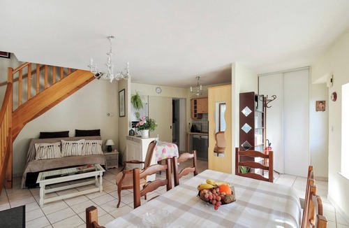 Ornans House | Homerez - Comfortable House in Ornans - Garden