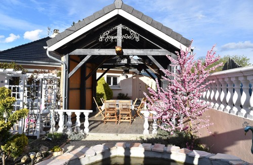 Pierre-Chatel House | Homerez - Cottage in Pierre-Châtel