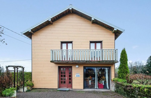 Girmont-Val-d'Ajol House | Homerez - House Girmont-Val-d'Ajol, mountain view