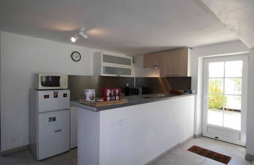 Villeneuve-de-Berg House | Homerez - House in Villeneuve-de-Berg