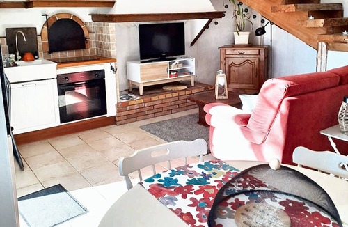 Lignairolles House | Homerez - House for 2 ppl. with shared pool and terrace at Lignairolles