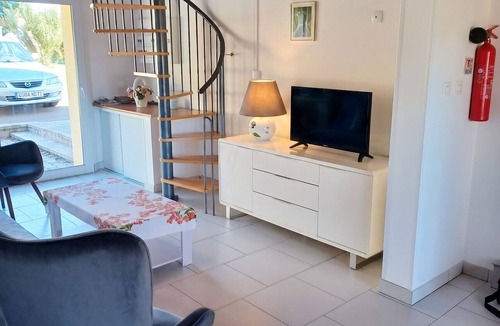 Thil-sur-Arroux House | Homerez - House in Thil-sur-Arroux
