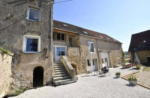 Le Puley House | Homerez - House in Le Puley