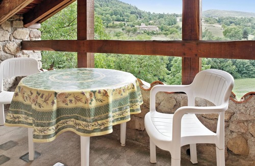 Saint-Basile House | Homerez - House in Saint-Basile
