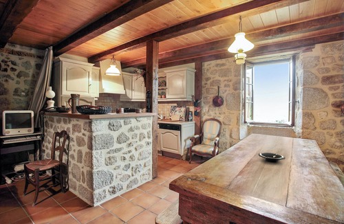 Senezergues House | Homerez - House in Senezergues