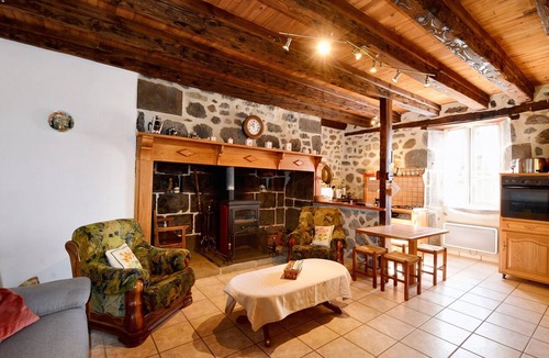 Le Fau House | Homerez - House Le Fau