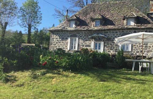 Le Fau House | Homerez - House Le Fau