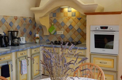 Chamaret Villa | Homerez - House with pool in Chamaret