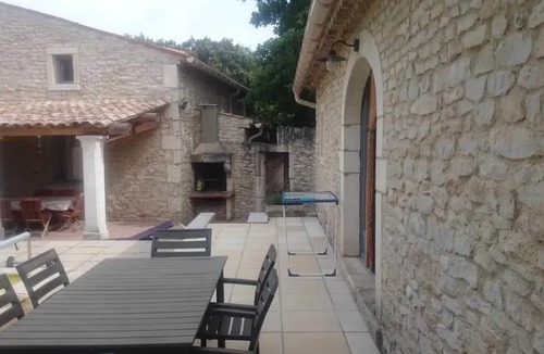 Chamaret Villa | Homerez - House with pool in Chamaret