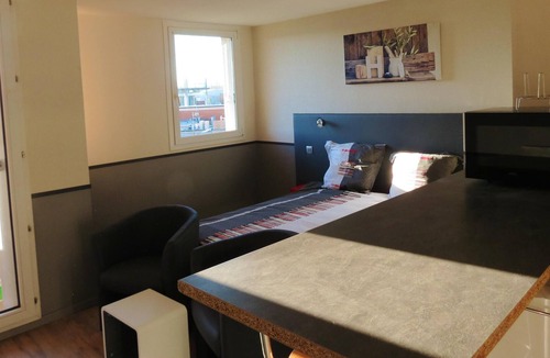 Juncasse - Argoulets Apartment | Homerez - Nice studio for 2 ppl. with balcony at Toulouse
