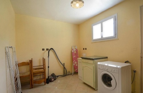 Saint-Didier Villa | Homerez - Villa for 6 ppl. with swimming-pool and garden at Saint-Didier