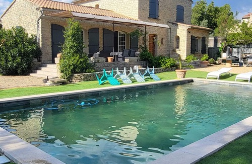 Aubignan Villa | Homerez - Villa in Aubignan