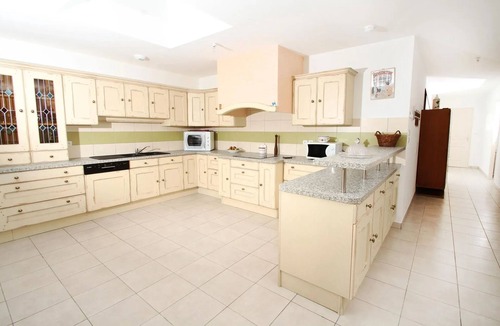 Saint-Sernin House | Homerez - Villa in Saint-Sernin