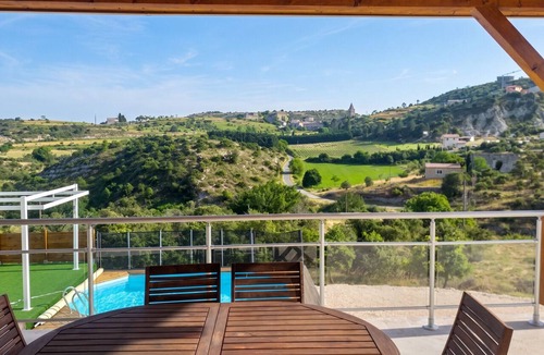 Gras Villa | Homerez - Villa near Gras