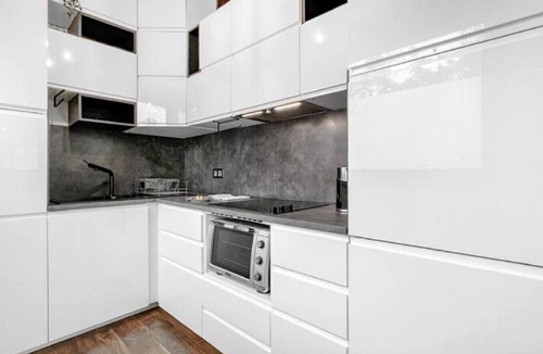 Ambilly Apartment | Homey Deesse - Downtown/Free Netflix and Wifi