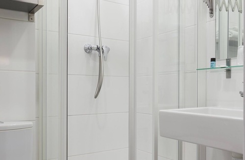 Villebon-sur-Yvette Hotel | Hotel Acadie Villebon-sur-Yvette