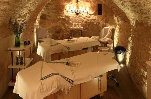 Crillon-le-Brave Hotel | Hotel Crillon le Brave