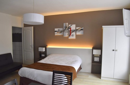 Bourbonne-les-Bains Hotel | Hotel des Lauriers Roses