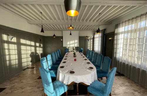 Paroisse Saint-Augustin-de-Chaux Hotel | Hotel La Chaumiere