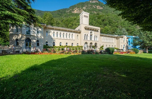 La Lechere Hotel | Hotel Radiana