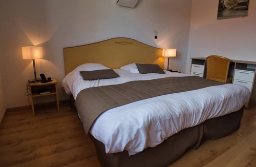 Amancey Hotel | Hotel Restaurant Le Champs des Lys