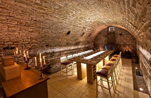 Arbois Hotel | Hotel-restaurant Les Caudalies