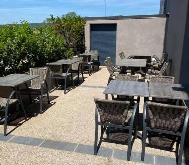 Saint-Jean-Baptiste Hotel | Hotel Restaurant Vesontio