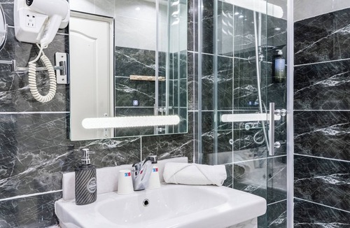 Ivry-port Hotel | HOTEL ROYAL