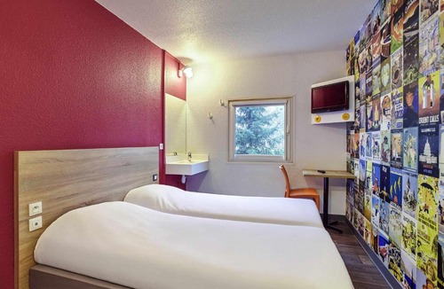 Gieres Hotel | hotelF1 Grenoble Université