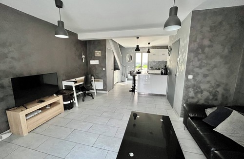 Saint-Michel-sur-Orge House | House 2 bedrooms/sleeps 6