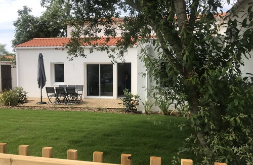 Chateau-d'Olonne House | House 2 bedrooms 6 to 8 people near sea