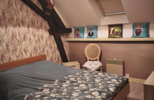 La Nocle-Maulaix Bed & Breakfast | House 40 minutes from Moulins and Le Pal theme park. Small dogs accepted.
