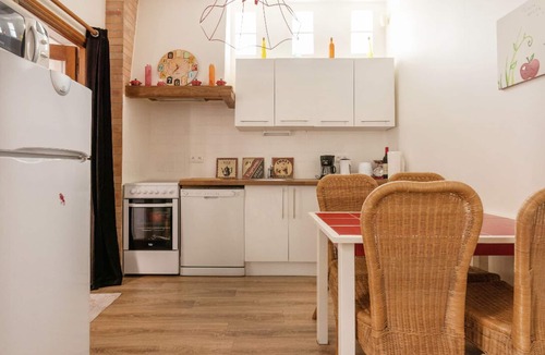 Le Perreux-sur-Marne House | House borders of Marne, between Disney and Paris!