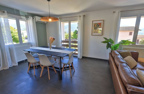 Saint-Nazaire-les-Eymes House | House in the Grésivaudan valley, close to the ski slopes