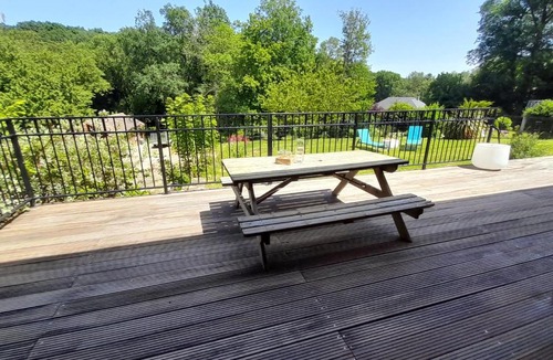 Janvry House | House in a quiet cul-de-sac very close to the Marivaux golf course