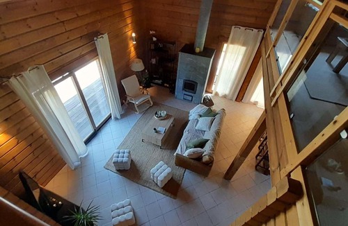 Janvry House | House in a quiet cul-de-sac very close to the Marivaux golf course