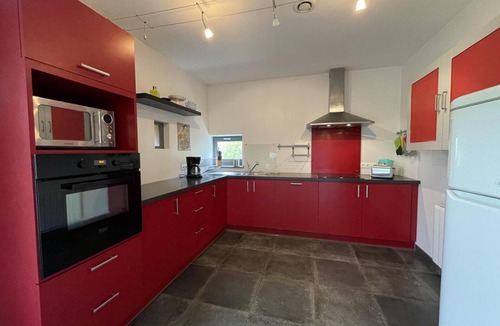 Autry-Issards Cottage | House in the Ardennes with garden and pets allowed