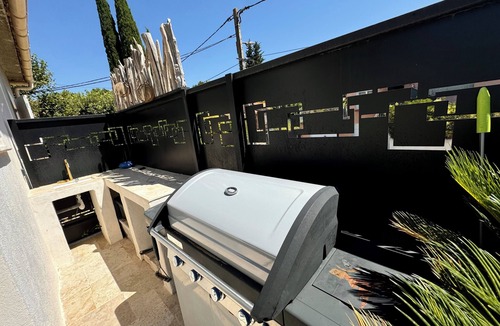 Carpentras House | House pool barbecue pétanque at the foot of the Ventoux