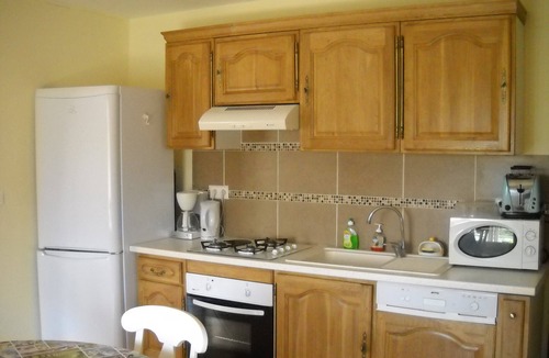 Le Pouget House | HOUSE SWIMMING POOL GARDEN AIR-CONDITIONING ALL COMFORTS PETS ALLOWED AND GAMES FOR CHILDREN