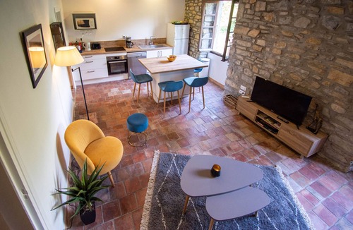 Saint-Maurice-dʼArdeche House | House with private terrace in mas ardéchois