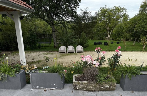 Villers-sur-Port House | House with bedrooms. Not very clean, cheap accomdation with a high price.