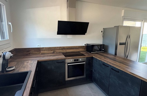 Epinal House | House with spa and sauna