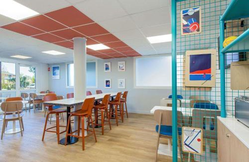 Valence Hotel | ibis budget Valence Nord Plateau des Couleures