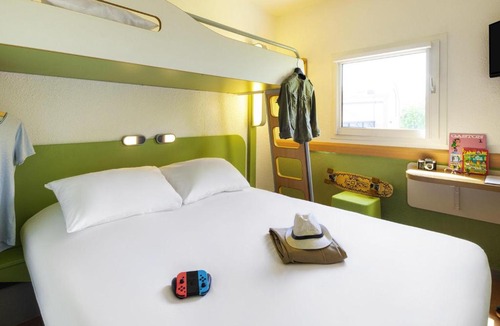 Aubiere Hotel | ibis budget Clermont Ferrand Sud