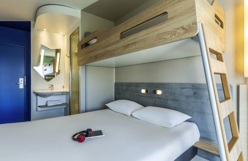 Le Kremlin-Bicetre Hotel | ibis budget Paris Porte d' Italie Ouest