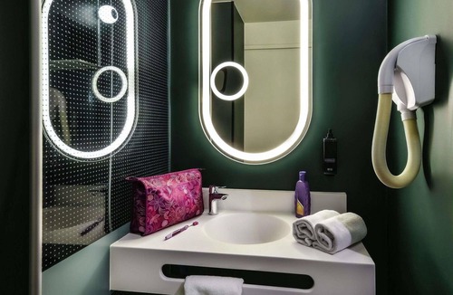 Saint-Rambert-d'Albon Hotel | ibis Lyon Sud Saint Rambert d'Albon