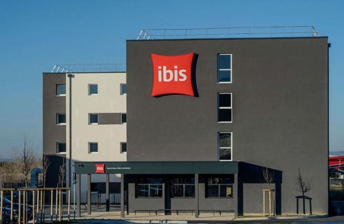 Saint-Paul-Trois-Chateaux Hotel | ibis Saint Paul Trois Chateaux